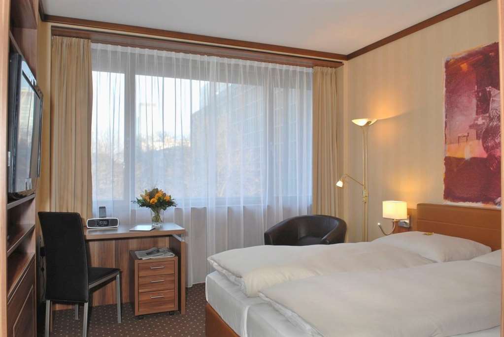 فندق ليفينج هوتل دوسلدورف الغرفة الصورة